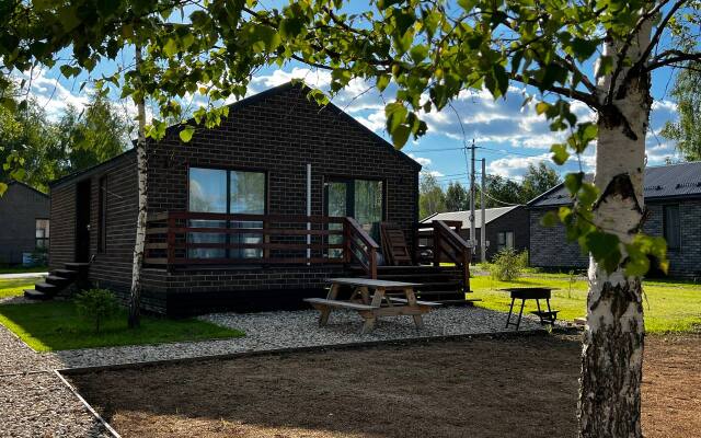 Point 178 Biryuzovyj Guest House
