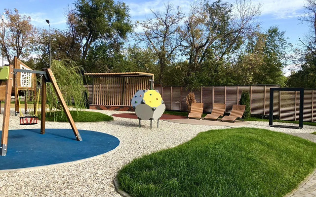 Квартира Уютная cтудия в дoме комфорт-клaсcа Рoманoв New Life