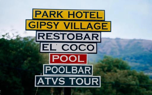 Hotel Gipsy Village