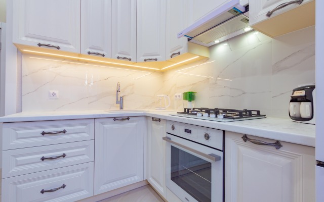 Dvukhkomnatnaya V Istoricheskom Tsentpe Gopoda S Parkovkoy Flat