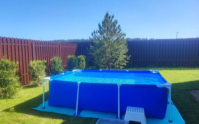 Частный дом Уютный домик вдали от шумного города