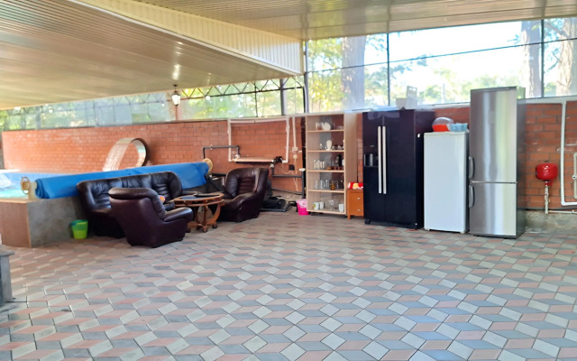 Частный дом Анна с тёплым бассейном