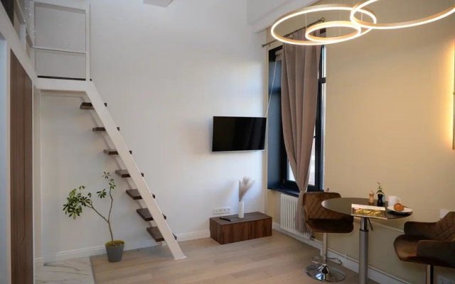 Dizayn Loft Na Nizhegorodskoy Loft FM Apartments