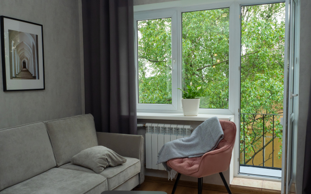 V Tsentre S Vidom Na Ozero Flat