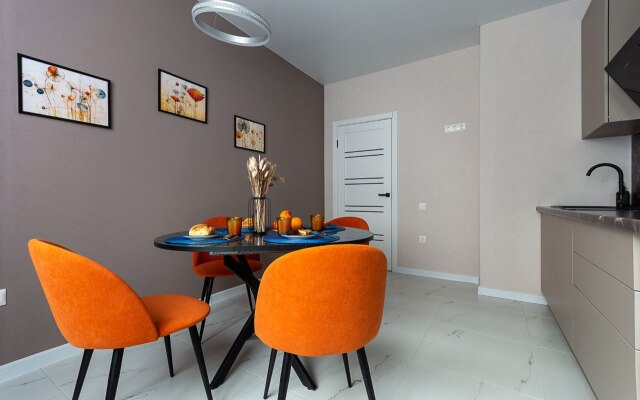 Kolibri Ryadom s Parkom Galitskogo Flat