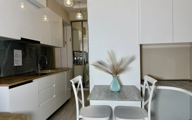 Stylish Apt 2 In City Center Apartments