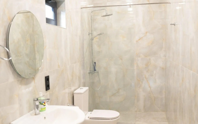 Вилла Santorini villa with pool near airport