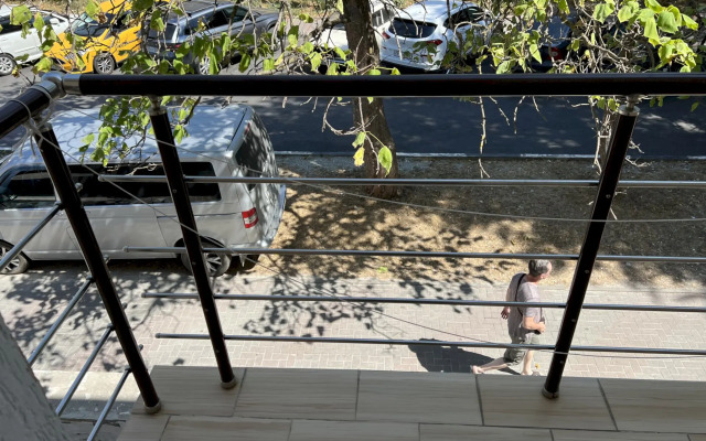 075 Dvukhkomnatnaya V Tsentre Flat