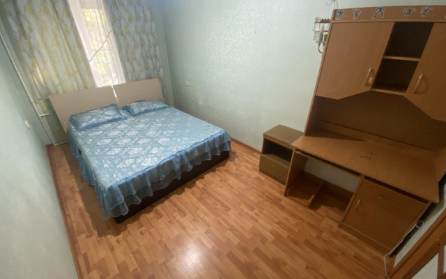 Квартира 3-комнатная на Ангарской 33