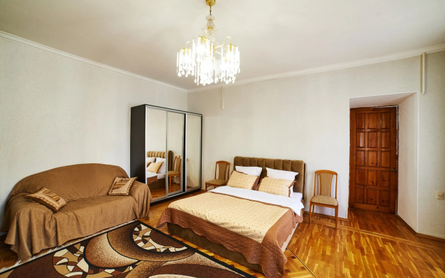 Квартира на Розы Люксембург