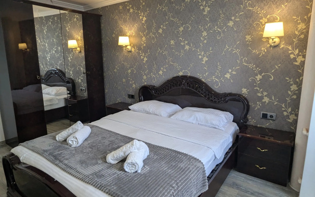 S Dvumya Spalnyami I Bolshoy Vannoy Flat