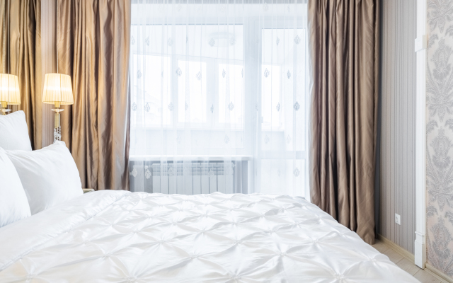 Апартаменты трехкомнатные на Меридианной