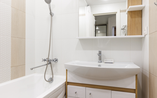 Na Frunze 15 Flat