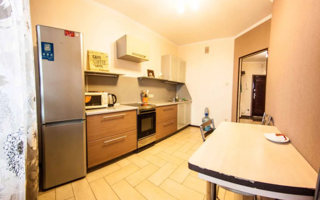 Апартаменты Хом-Сити на Фабричной 9