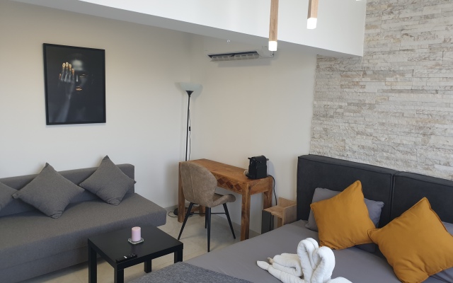 Maya Luxury Guest House