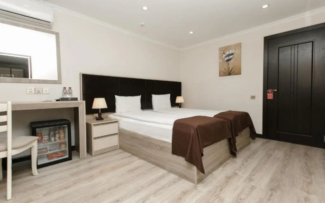 Deluxe City Boutique Hotel