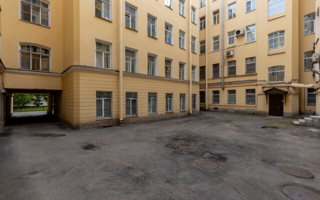 Апартаменты Leohotels на Греческом 15