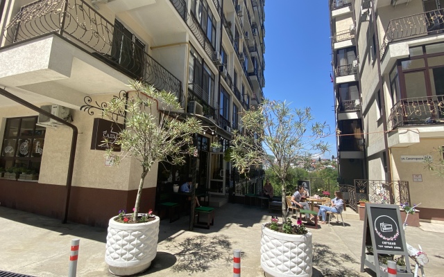 Апартаменты Альфа Санаторная