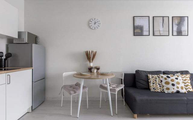 Апартаменты Черная лилия Studio ApartaMIA