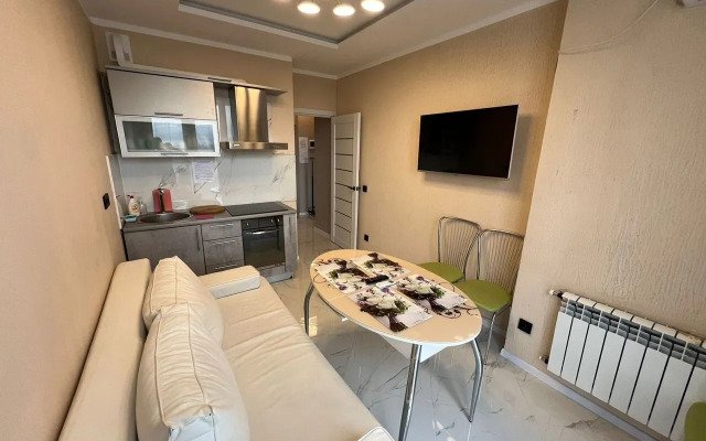 Квартира Однокомнатная Романычева 5