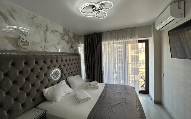 U Morya, Kruiz Lenina 219/5 Apartments