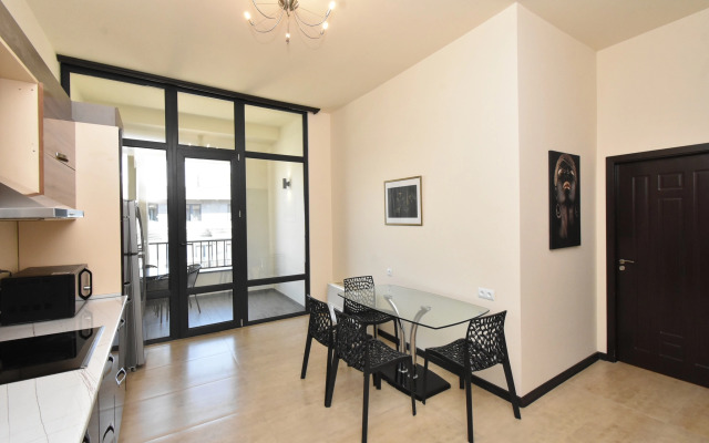 4-Komn. V Zdanii Bulvar Plaza, di644 Flat