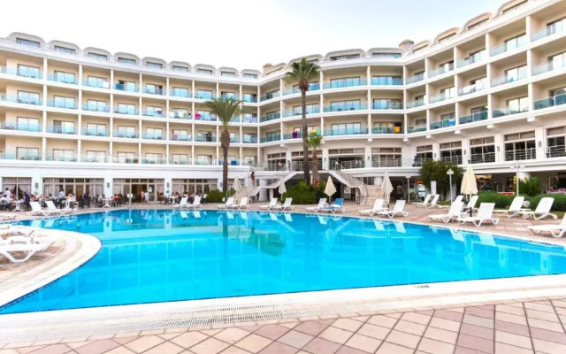 Pineta Park Deluxe Hotel