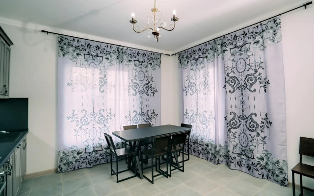 V Gorakh S Velikolepnym Vidom Villa