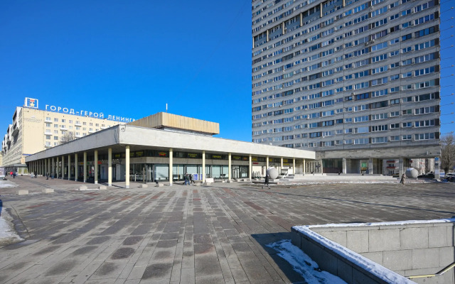 1912 S Vidom Na Ploschad Pobedy Apartments