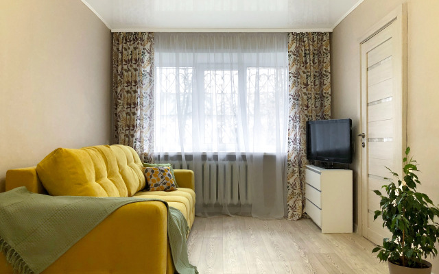 Апартаменты Двухкомнатные YarKo Цветы