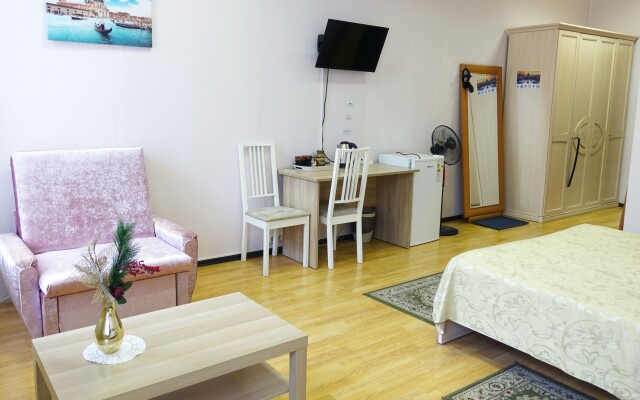 Venice on Nevsky Living Quarters