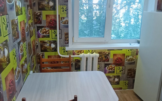 Квартира Счастливая Матрешка на Дежневцев 5