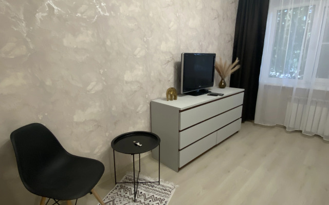 Uyutnaya 2 Komnatnaya na Ulitse Litke Flat