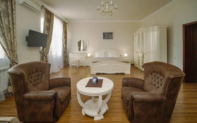 Отель Кристи