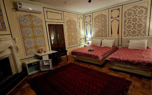 Отель Чор Минор 100 м до старого города Мы готовы к Новому году и с бесплатным кофе