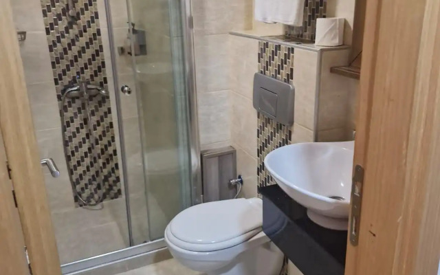 Pera Arya Hotel
