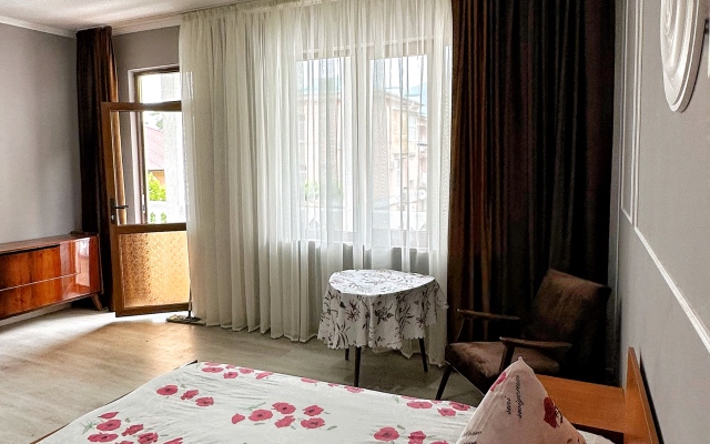 Aelo Guest House