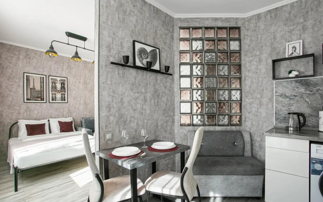 Апартаменты MyHomeYourHome на Переведенской д4 к1