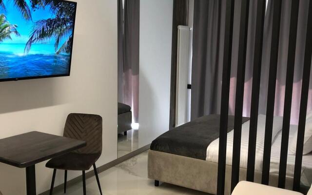 Zolotoj Treugolnik Sochi Apart-Hotel (Premium)