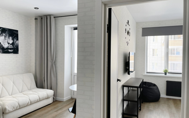 Dizaynerskaya, 2+2 do Kremlya 10 minut Flat