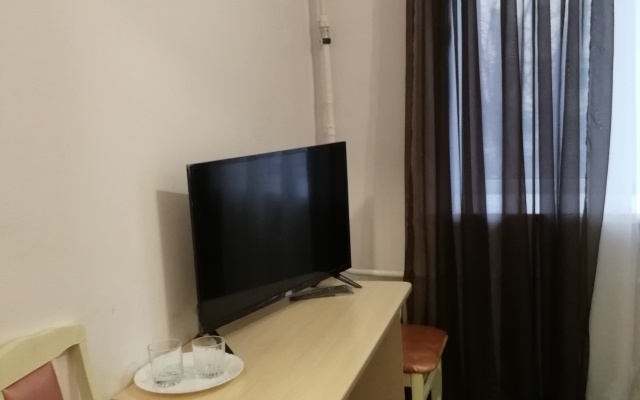 Luzhskij Sotsialno-Delovoj Tsentr Gostinitsa "Luga"