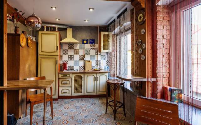 Апартаменты Черняховского 5