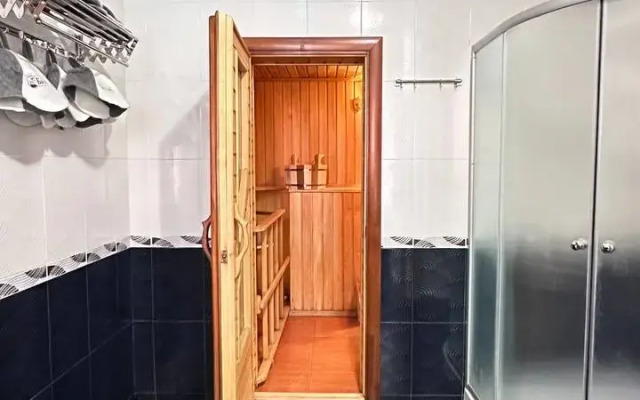 S Basseynom Private House