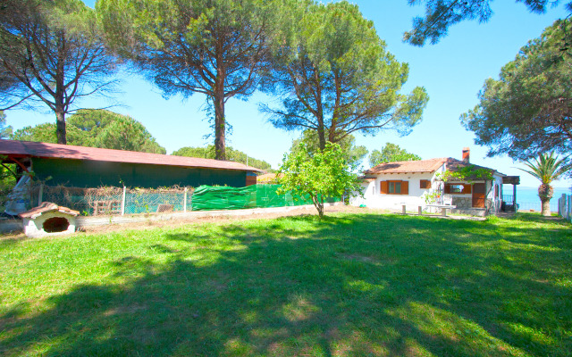 Docker BeachFront House Vourvourou Villa