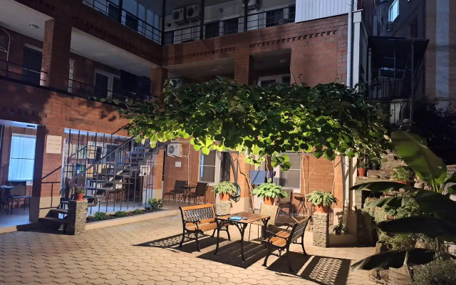 Guest house Tsitrus