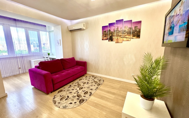 Studiya na 13-m Etazhe v ZHK Sovremennik Apartments