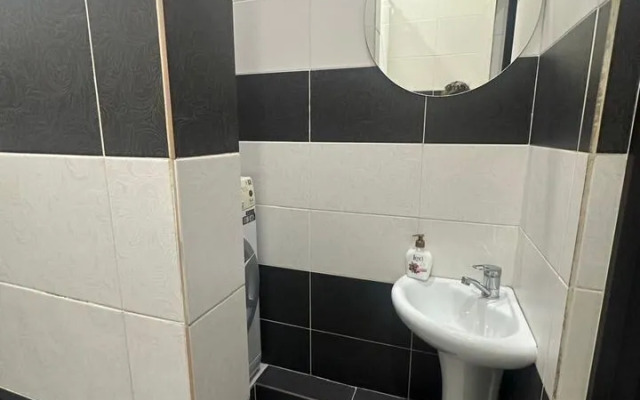 Ryadom S Vokzalom Flat