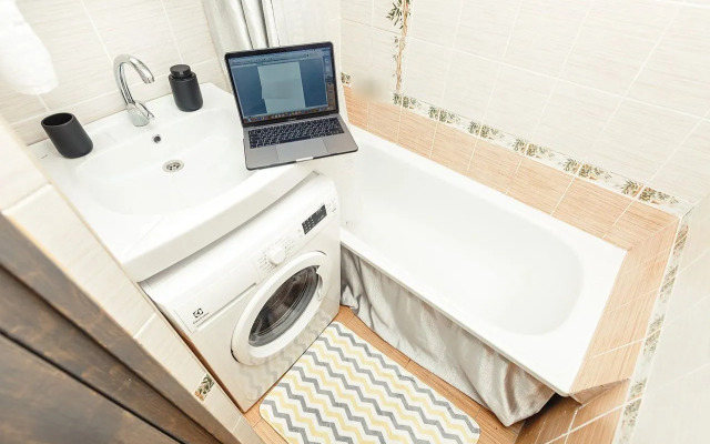 Na Chaykovskogo 6 Flat