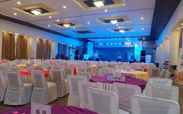 Savitri Resorts Pushkar Hotel