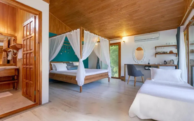 Etenna Beach Bungalows